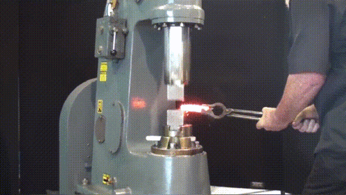 撸刀必备神器空气锤如何工作的翻新一台看看