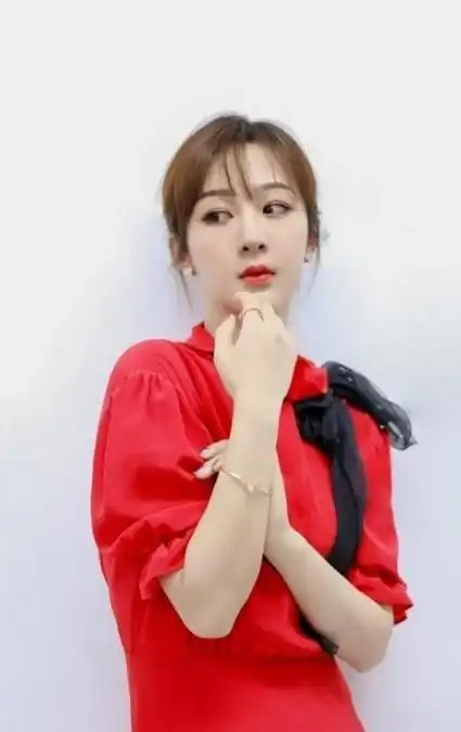 杨紫自曝辛酸经历!遭换角被指责,走红后对方态度超现实 -zaker新闻