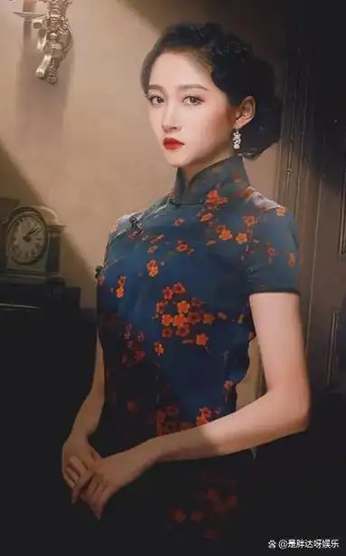 穿旗袍的女星赵丽颖小家碧玉贾静雯像富太太风情万种竟是她