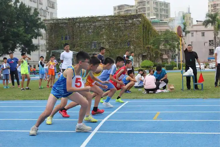 2018龙岗街道小学生田径运动会 - 美篇