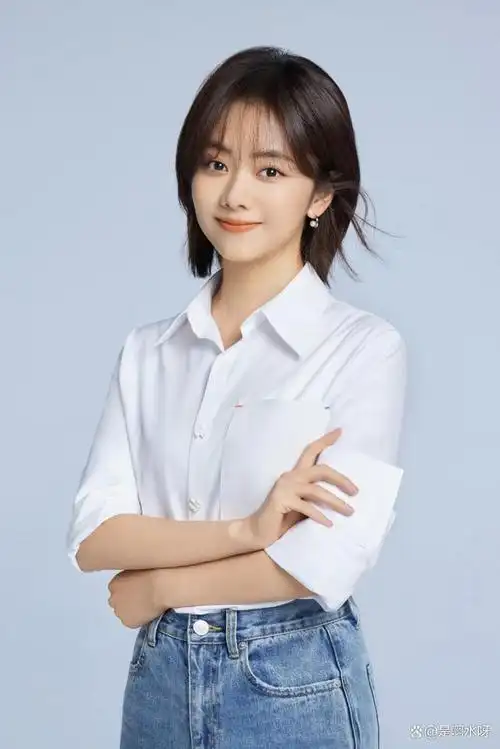 谭松韵(艺名seven,1990年5月31日出生)是中国内地的女演员.