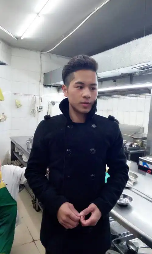 我身高172 体重60 可以去酒吧做男模吗. 会不会有什么特别要求 这样的