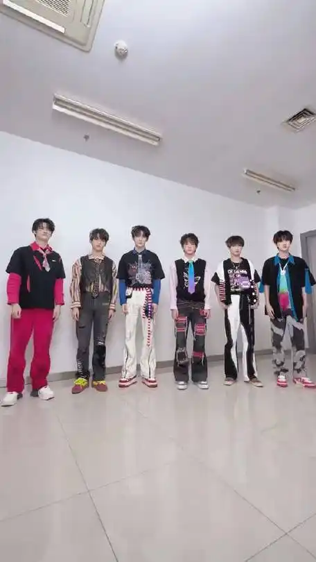 tf家族三代cha了《说爱你》