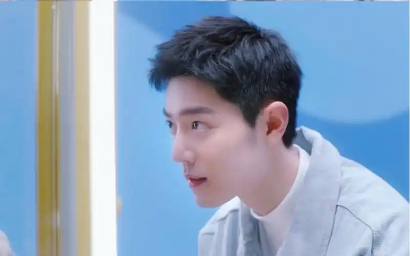 肖战2021第一支真果粒全新物料来了20210101