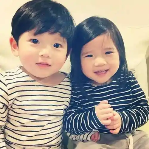 她生了一对龙凤胎惊艳全世界