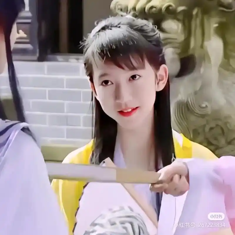 国风少年 贺峻霖小时候的古装也太可爱了吧!#古装  - 抖音