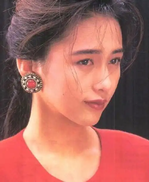 工藤静香年轻时的颜值照片