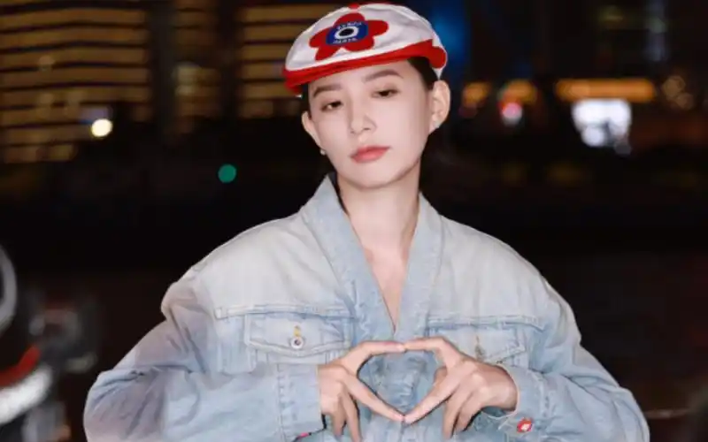 【李斯丹妮】漂亮的帅气的姐姐 kenzo上海大秀路透汇总