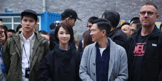 张家辉接受采访称拒绝任贤齐沙漠旅行邀请,1句话让现场粉丝爆笑_非凡