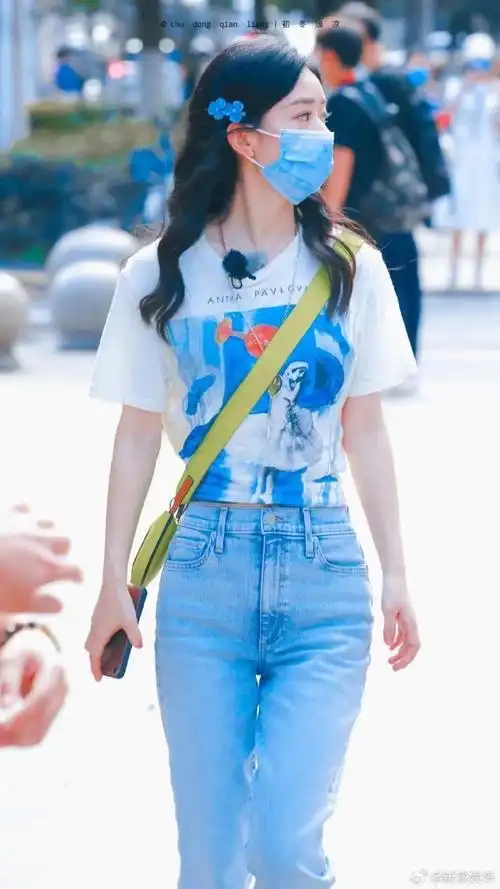 午间话题##女明星夏日穿搭教科书