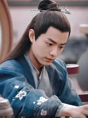 盘点那些惊艳了时光的古装男神,这也太好看了吧