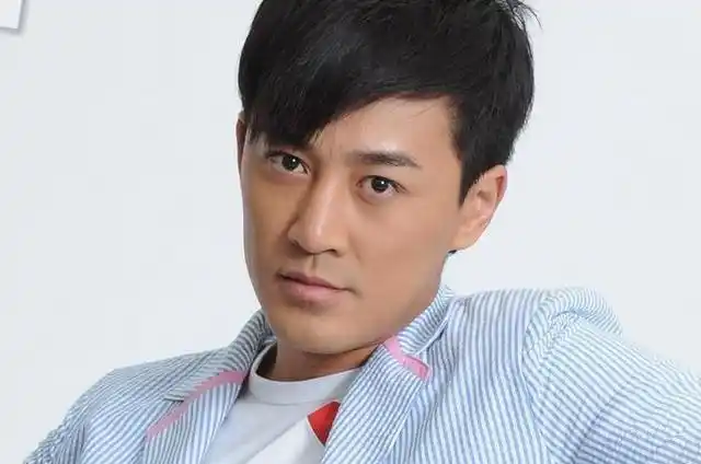 一周关注度飙涨的十大75后男明星之首是谁?周杰伦柏原崇靳东张译