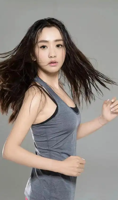 火辣女神杨蓉高清写真集