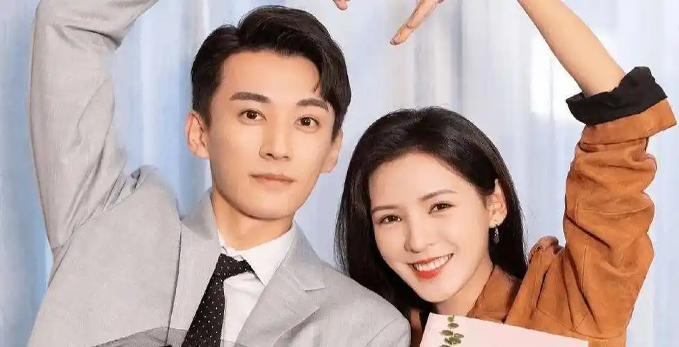 刘学义疑似新恋情曝光,女方竟是王思聪前女友,好朋友串门而已?