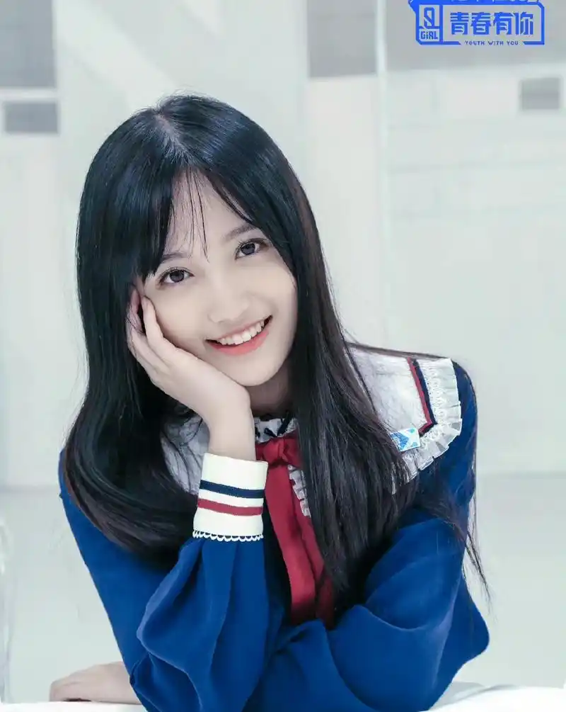 妹妹真的勇!青你选手费沁源晒素颜照,黑眼圈明显,下巴长满痘痘