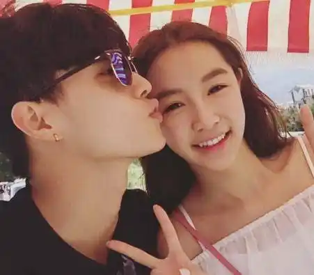 尚食热播许凯与前女友扮演夫妻二人做模特时相恋超甜