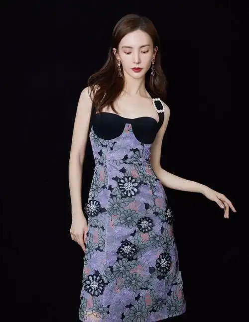 金晨张继科格格不入约会仙女配宅男怪不得吃饭都吃出分歧