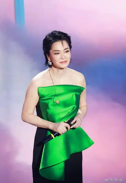 毛阿敏成功减肥后豁出去!