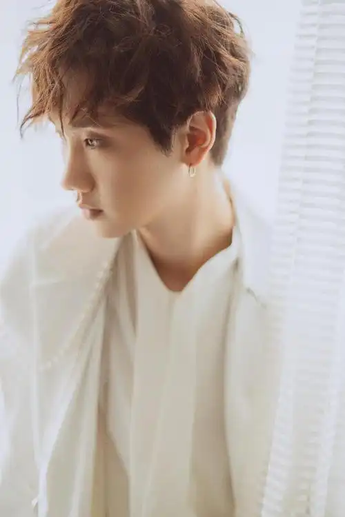 汪苏泷侧脸合集