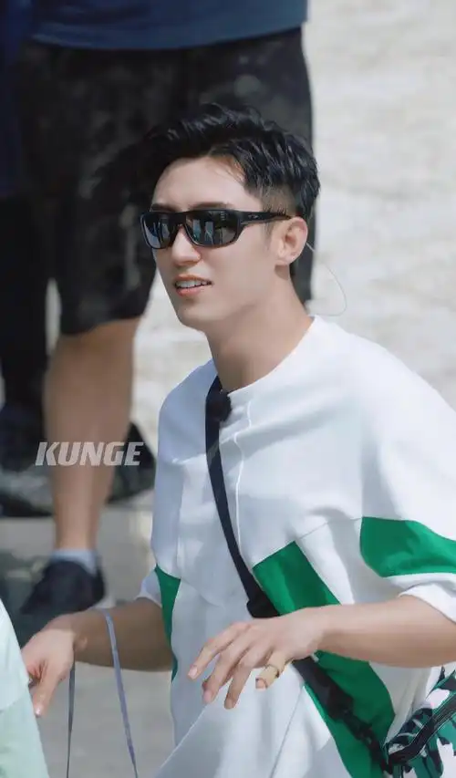 我的快乐综艺又回来了……|综艺|黄景瑜|幸福_新浪新闻