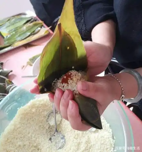 端午包粽子的小妙招,粽子里加上它,让我吃了还想吃
