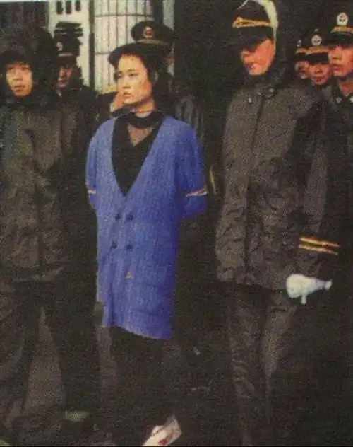 黑龙江美女死刑犯毕丽梅被枪决后又意外复活该补枪还是该赦免