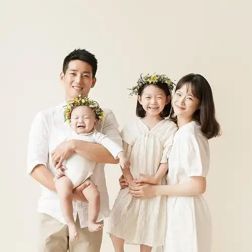 都说有孩子的家很难是干净的,看这位宝妈如何带俩娃还保持整齐