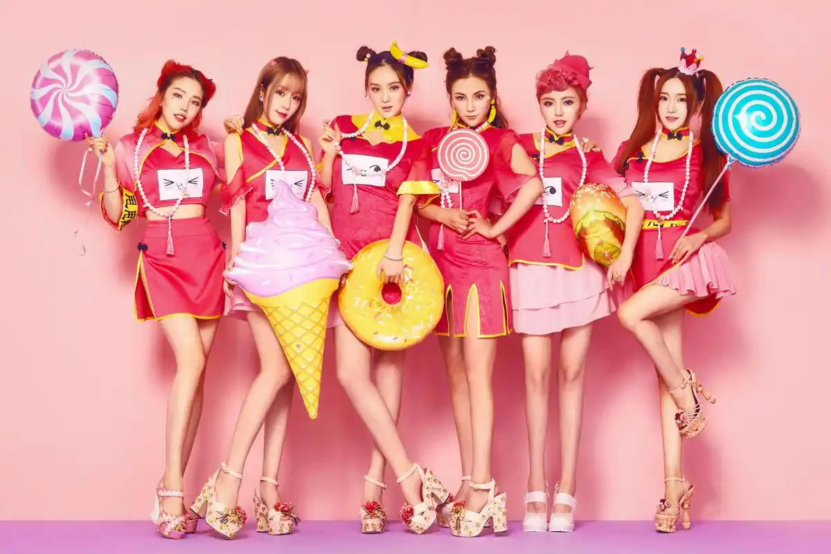 种马文,校花学妹,靓丽女强人,清纯美女老师,多姿多彩的生活