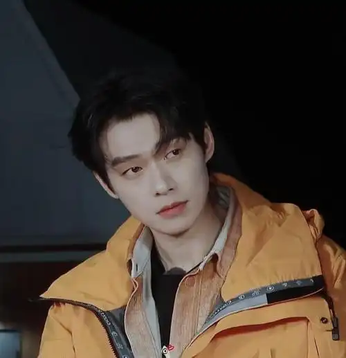 魏大勋说想不出文案的一天##魏大勋##谁来帮魏大勋想想文案