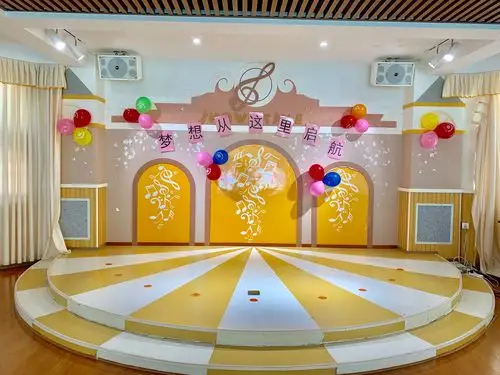 北大附属客天下幼儿园大班级—《梦想小剧场》 写美篇        舞台