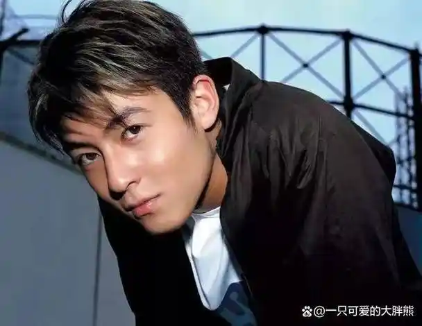 原创当年曝出1400张照片毁了张柏芝陈冠希的电脑维修员现在如何