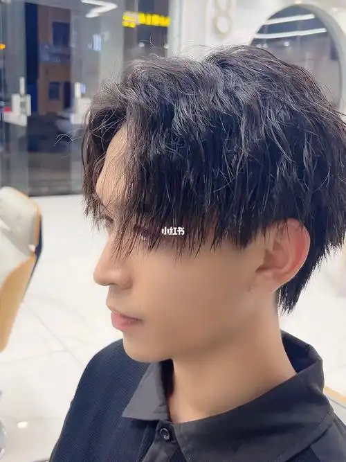 摩根烫  #锡纸烫男士中分烫发,超级合适小哥哥,学生党