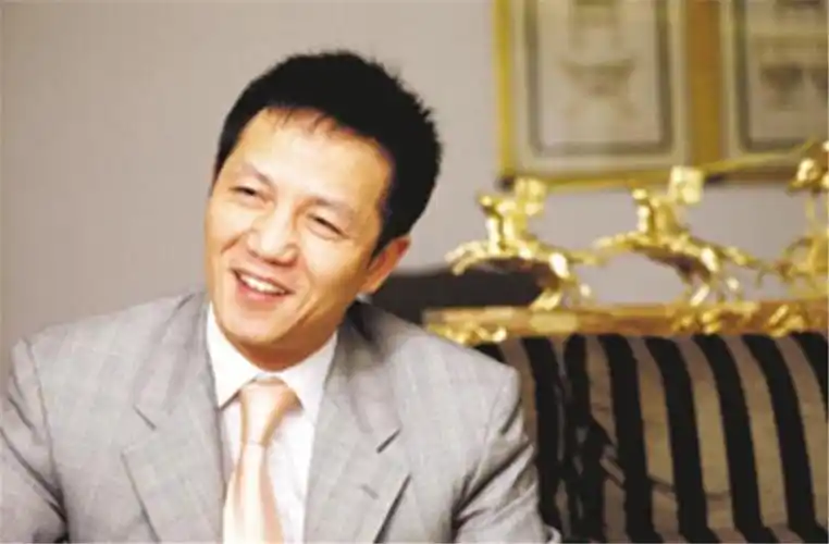 回顾周正毅直言将超越李嘉诚入狱16年赚30亿现状如何