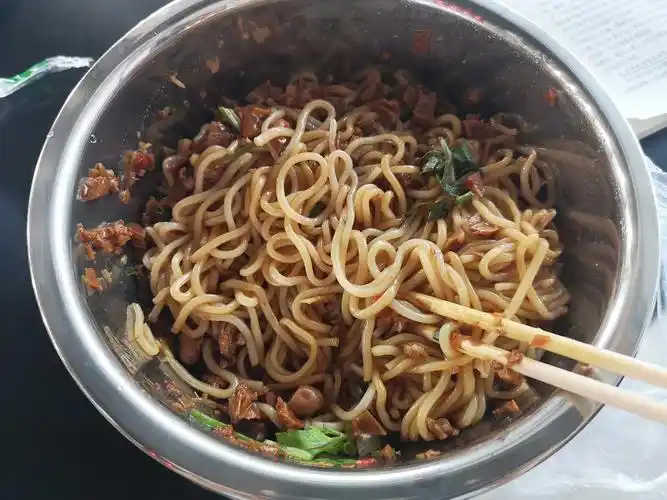 大盆吃面超幸福