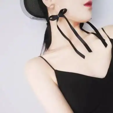 性感锁骨头像高清半身不露脸的女生头像锁骨露肩吊带图片