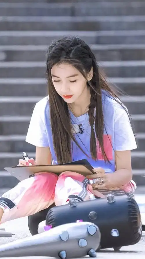 angelababy杨颖头像壁纸:可盐可甜,未来可期!