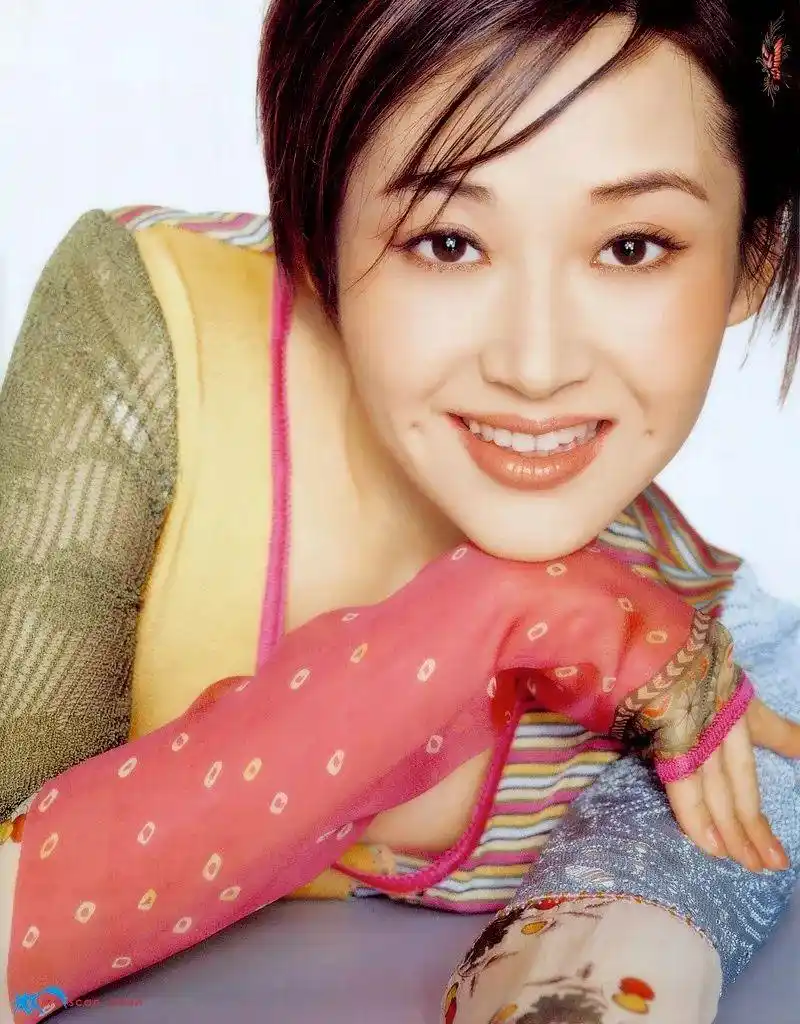 许晴年轻时的罕见靓照这才叫水灵一半以上你都没见过