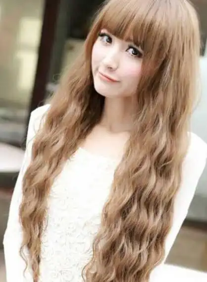 女生个性甜美烟花烫发型效果图 迷人女生烟花烫发型展示 - 发型设计