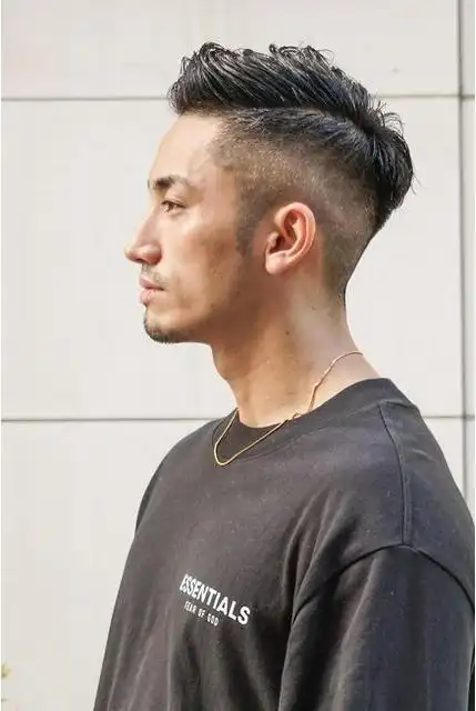 五款男士两侧短中间长的发型-两边剃光发型-帅哥发型网