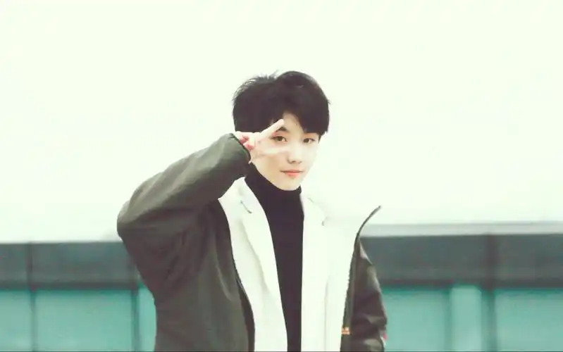 【马嘉祺】温柔化妆滴大儿砸以及被坑现场