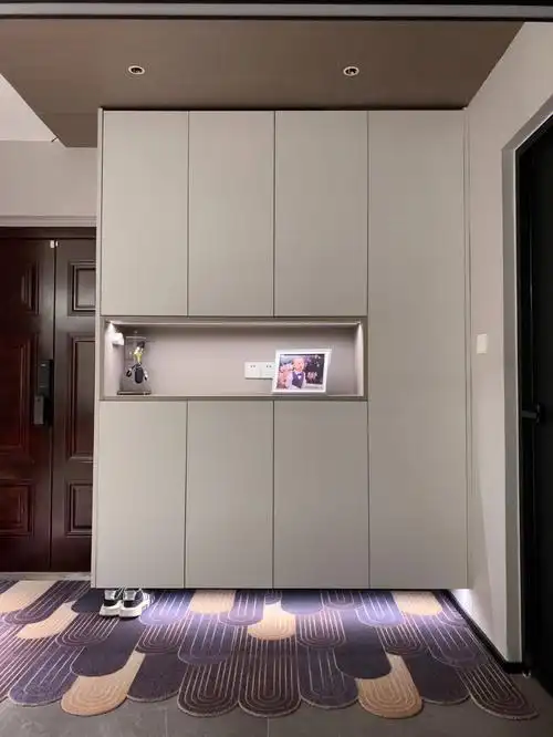 我家入户鞋柜实拍图和效果图对比90还原