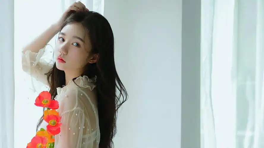 可爱壁纸少女心图片-美女壁纸 - 壁纸家