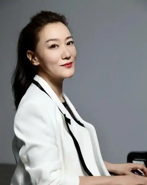 谭晶:我这辈子做最明智的抉择,就是为科学家丈夫生一对双胞胎