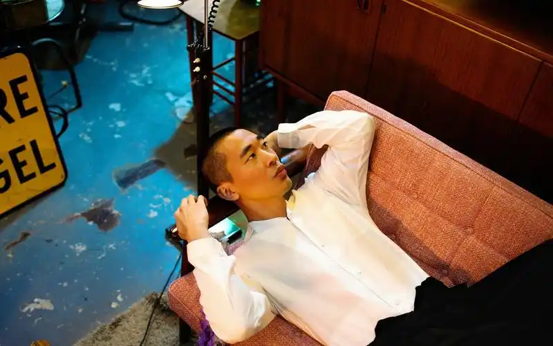 黄立行杂志写真图片桌面壁纸