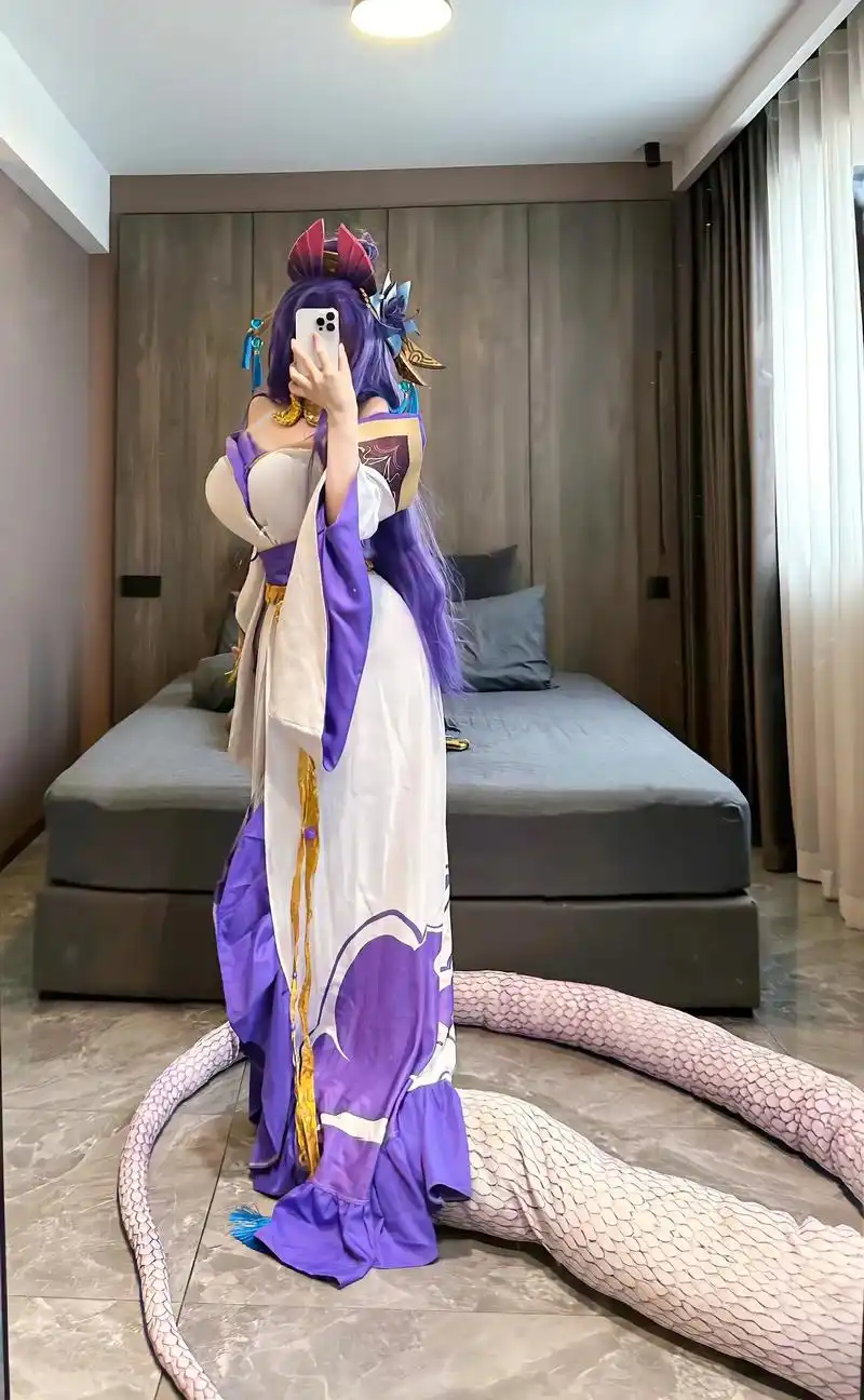 我的毒没有解药.#卡西奥佩娅 #蛇女 #lol#cospla - 抖音