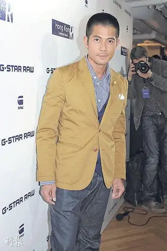 熊黛林承认收郭富城3克拉钻戒称今年不会结婚