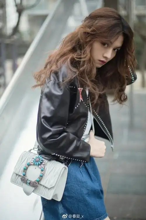 野蛮生长的春夏连穿衣都独一无二(11)_星衣品_明星潮人_服饰_瑞丽网