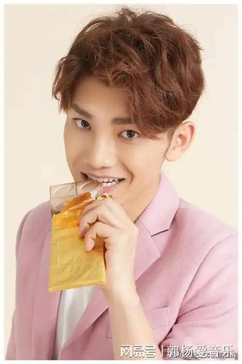 95后青年男演员:蒋龙阳光帅气十足,演技还不错,学霸一枚!