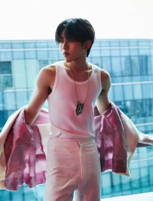 蔡徐坤图片手机壁纸帅气|蔡徐坤白色衣服图片2020