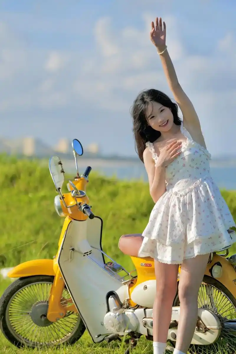 惬意的光着脚丫子肆意 - 抖音